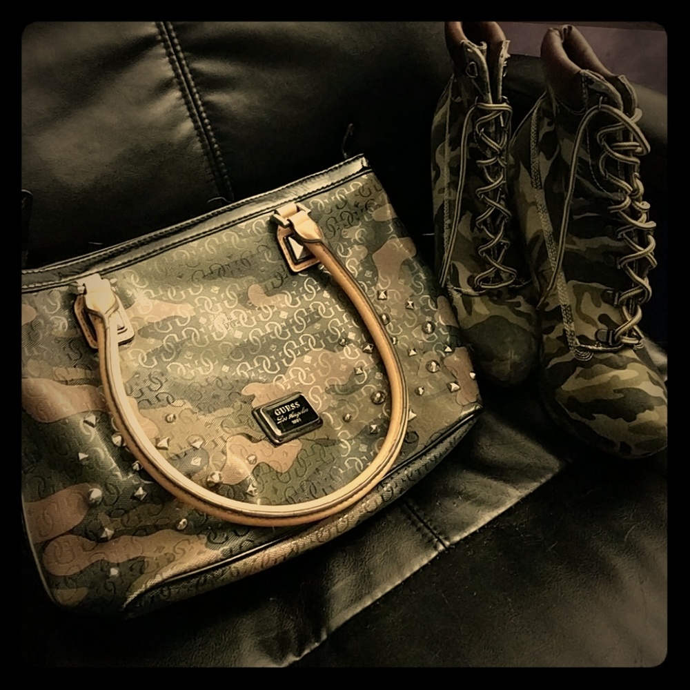 Guess camo purse